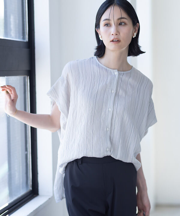 Striped blouseのスタイリング