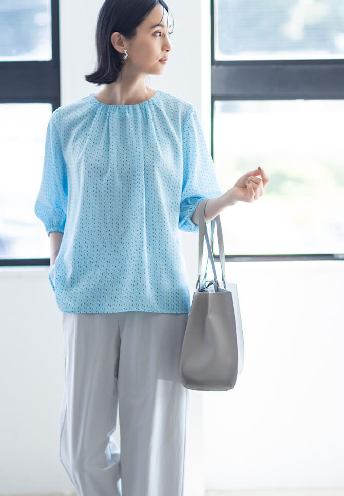 Square dot blouseのスタイリング3