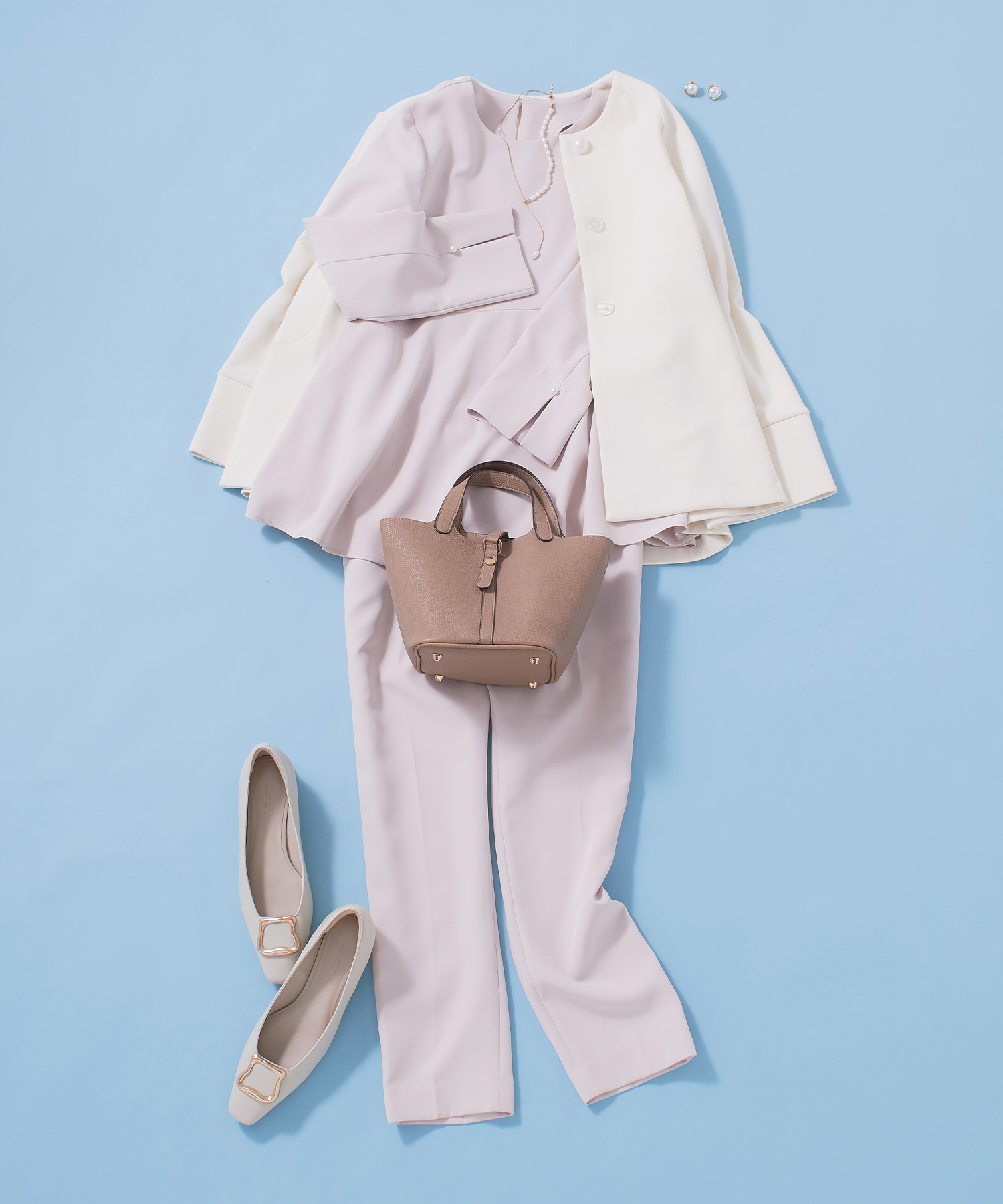 スーツにも負けない華やぎフォーマルコーデの商品画像