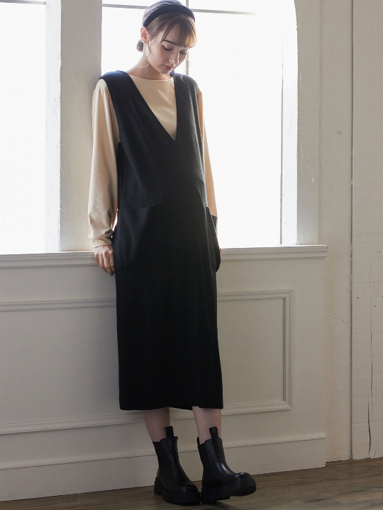 【セットアイテム】Vネックニットジャンスカ×スムースカットソー アンサンブルワンピース