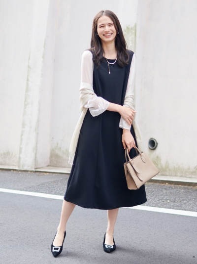 Rosemadame Onepieceを着用した女性 アンカーリンク