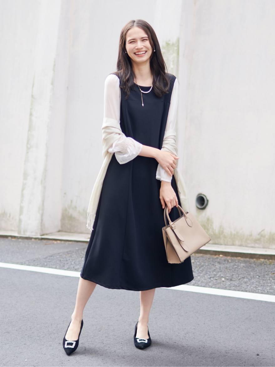 Rosemadame Onepieceを着用した女性 02