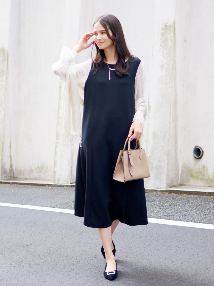 Rosemadame Onepieceを着用した女性 03