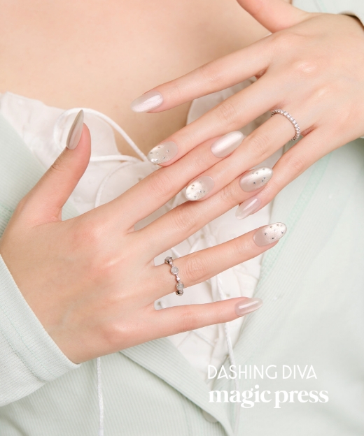 Stellar Honey ネイル