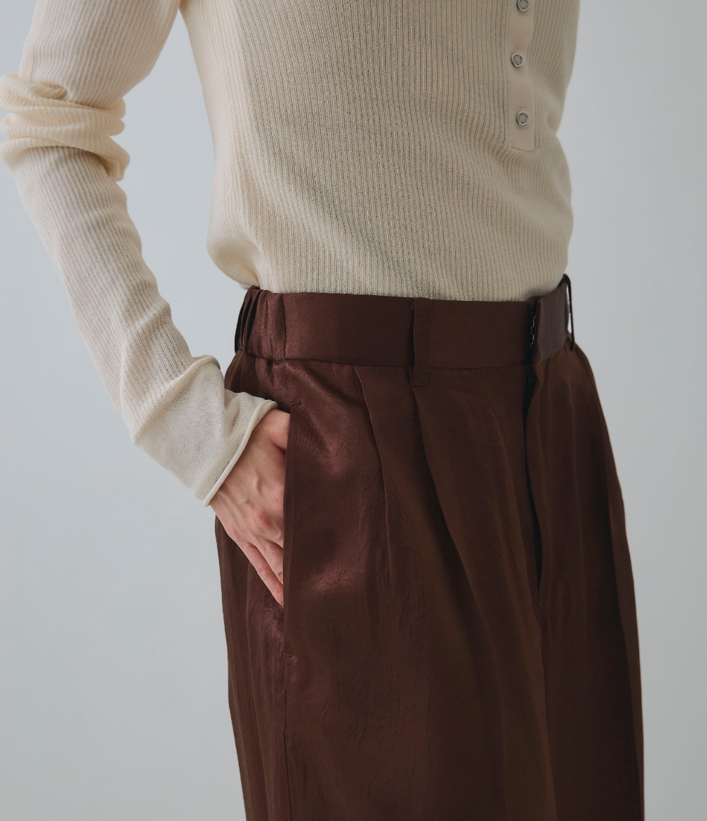 Satin Wide-Leg Slacks DETAIL3
