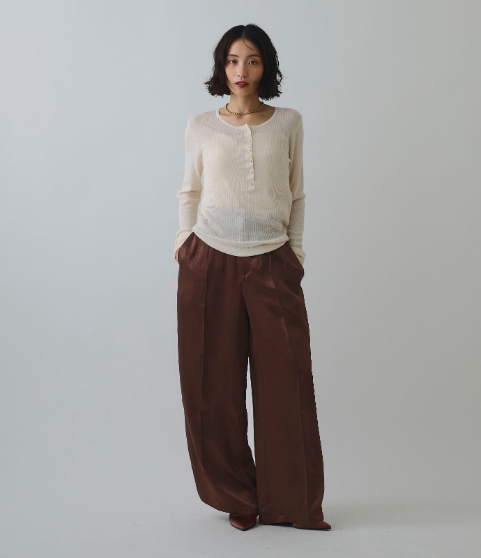 Satin Wide-Leg Slacks MODEL2