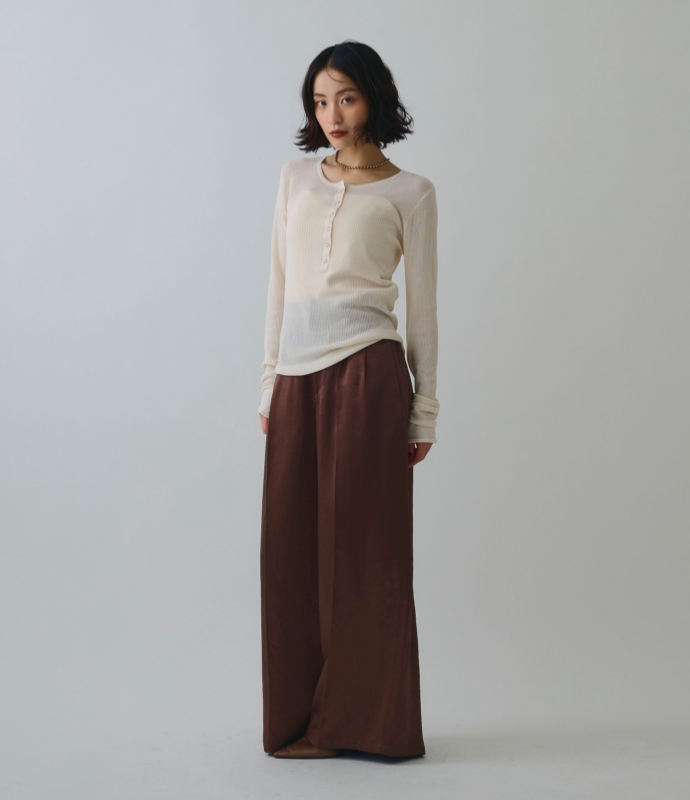 Satin Wide-Leg Slacks MODEL3