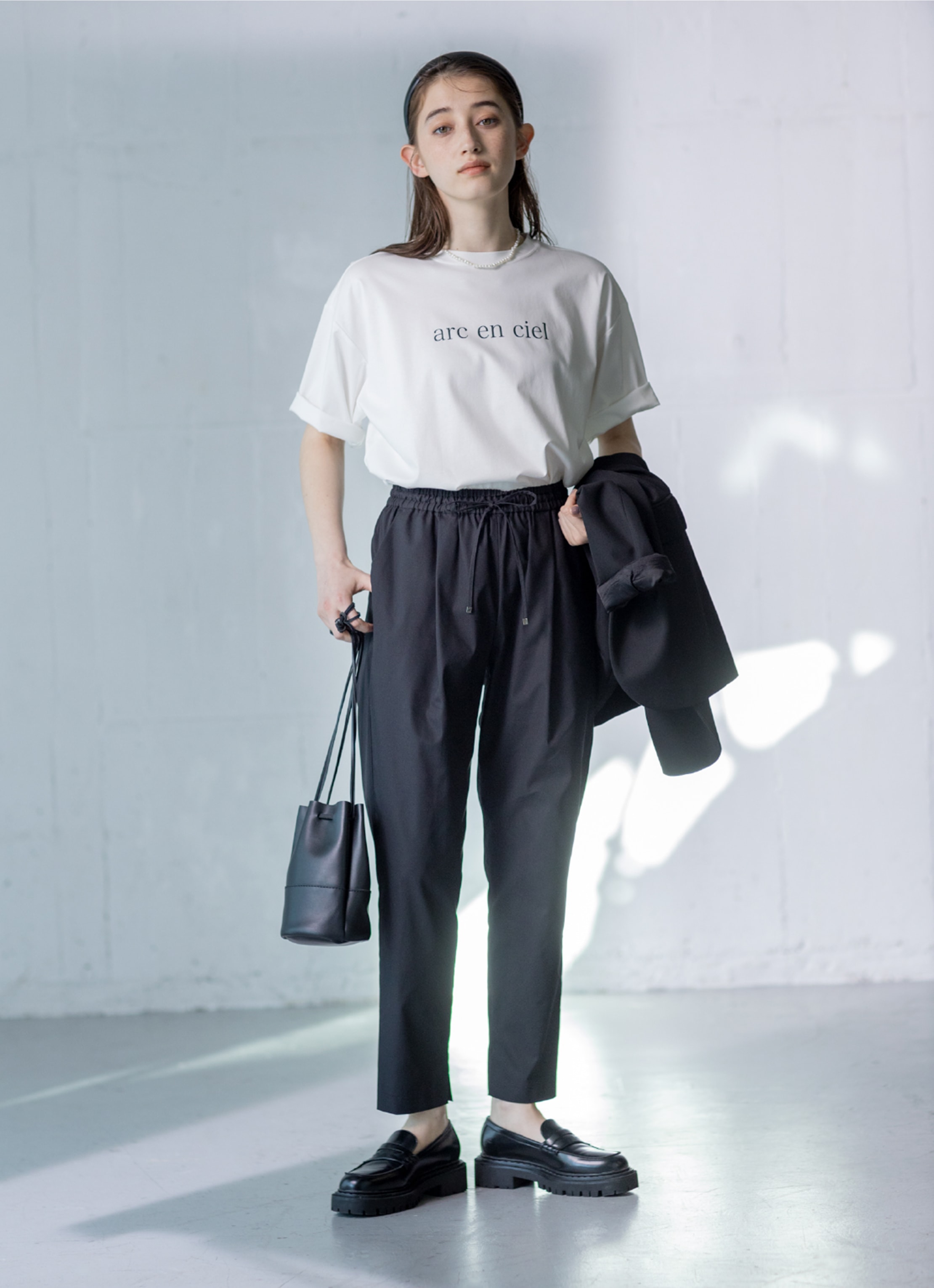 TUCK TAPERED PANTS #Monotone model01