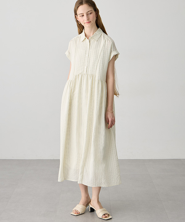 ストライプワンピースのスタイリング