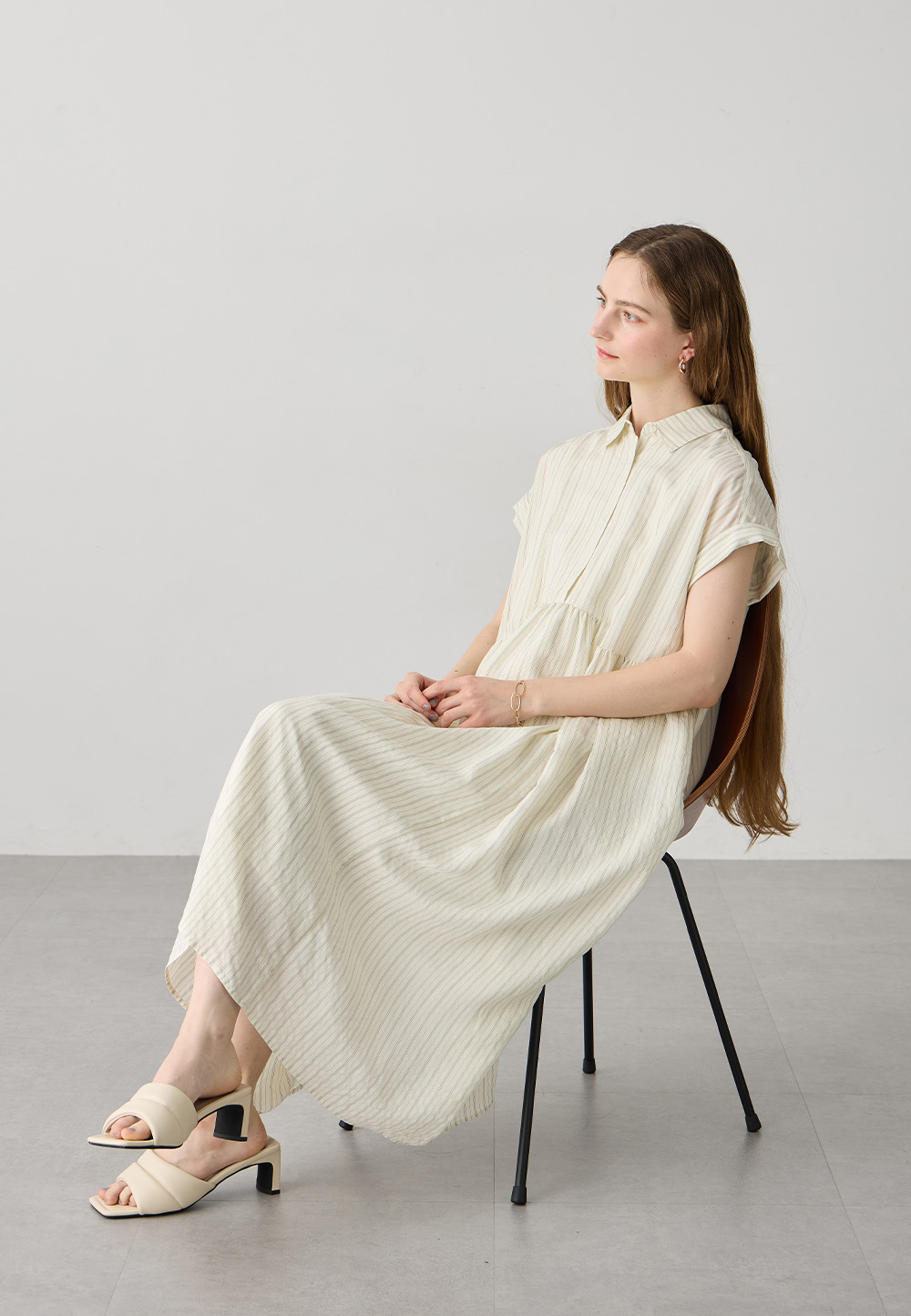 ストライプワンピースのスタイリング1