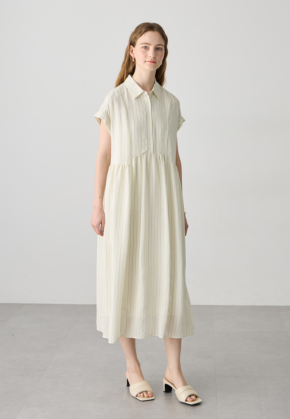 ストライプワンピースのスタイリング2