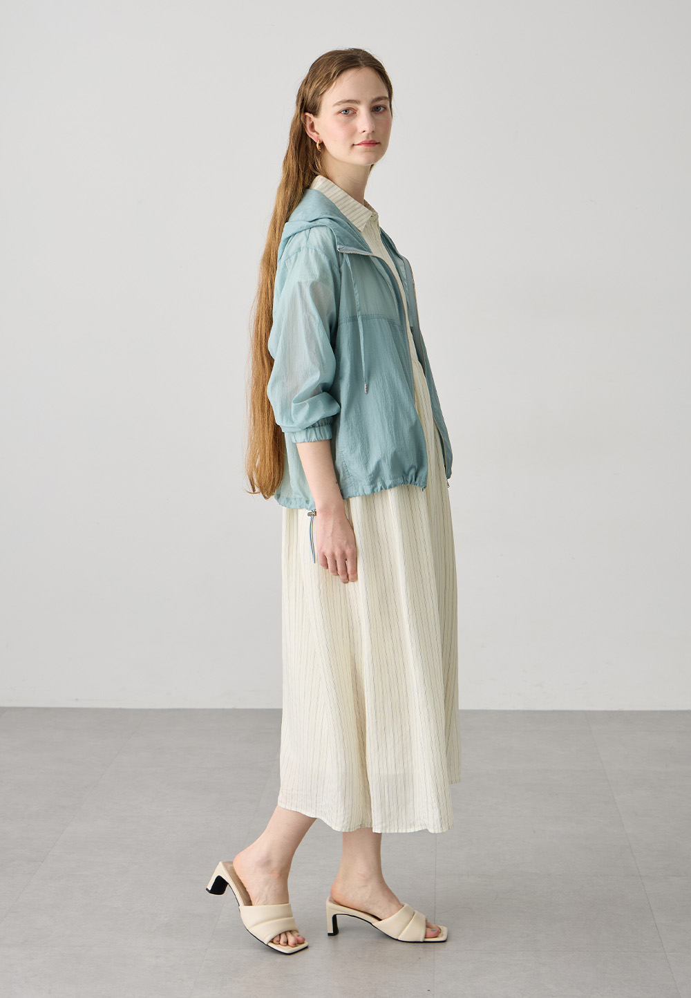 ジップパーカーのスタイリング2