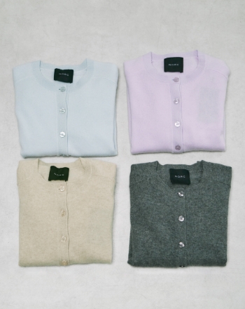 サックス・ライラック・オートミール・チャコールの【CASHMERE100%】カシミヤクルーネックニットカーディガンの画像