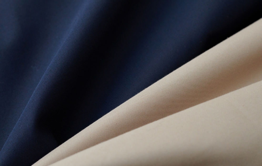 ロングトレンチコートのカラー画像