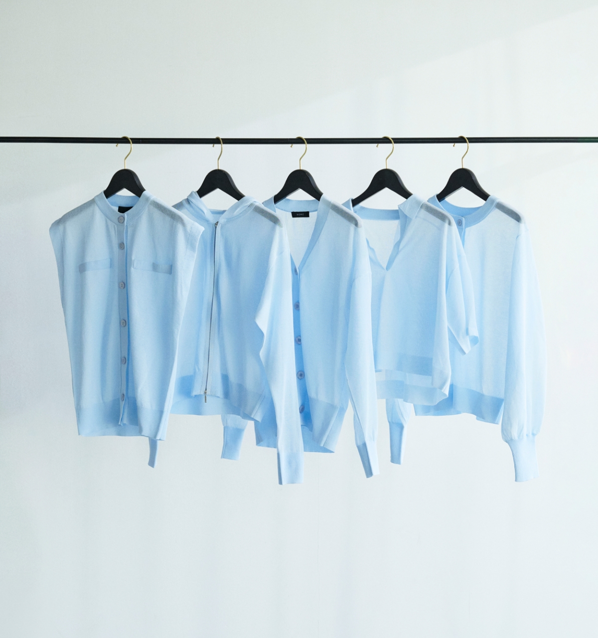 サックスブルーの商品画像