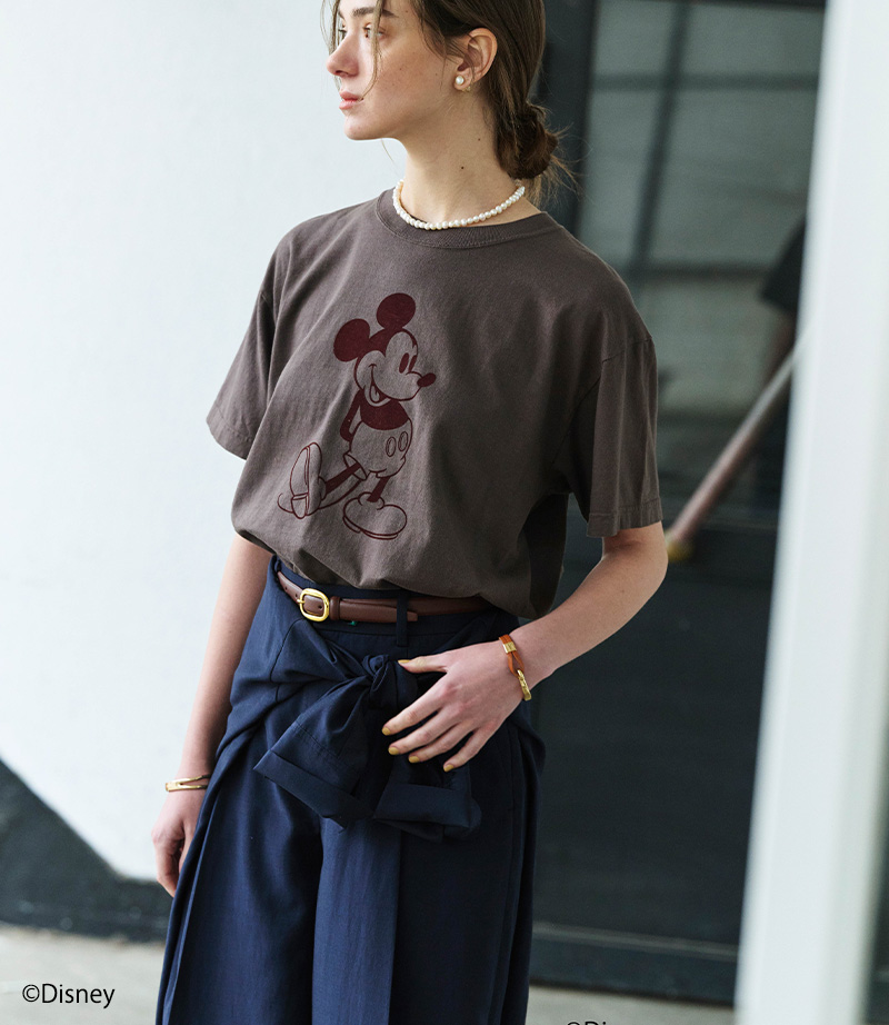 temp 25℃ T-Shirt&Shirt&Pants&Necklaceを着用しているモデル画像 02