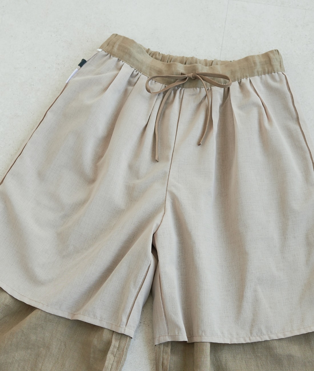 【フレンチリネン】イージーパンツの裏地の画像