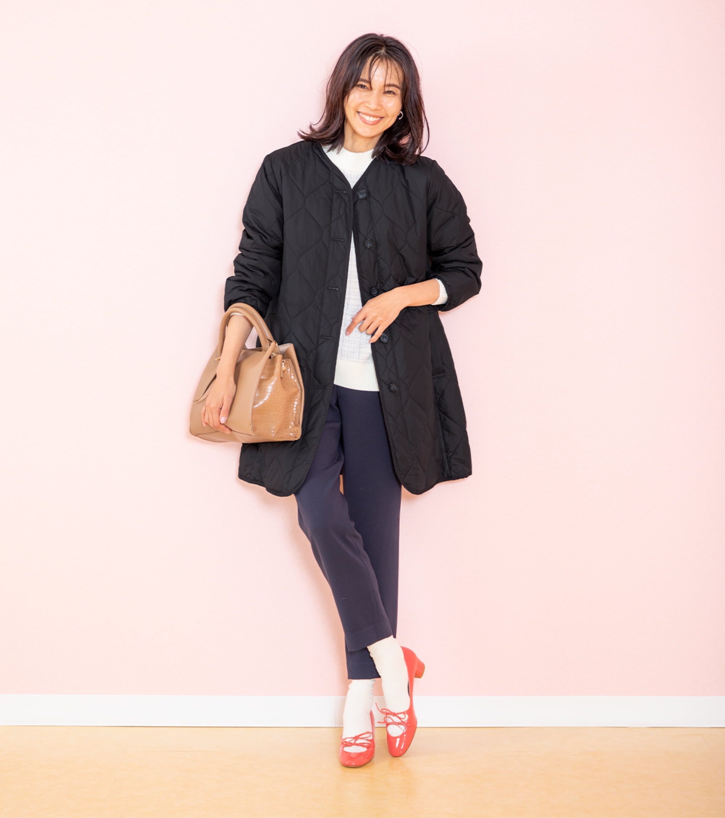 ネイビーのキルトコートで大人っぽく冬仕度