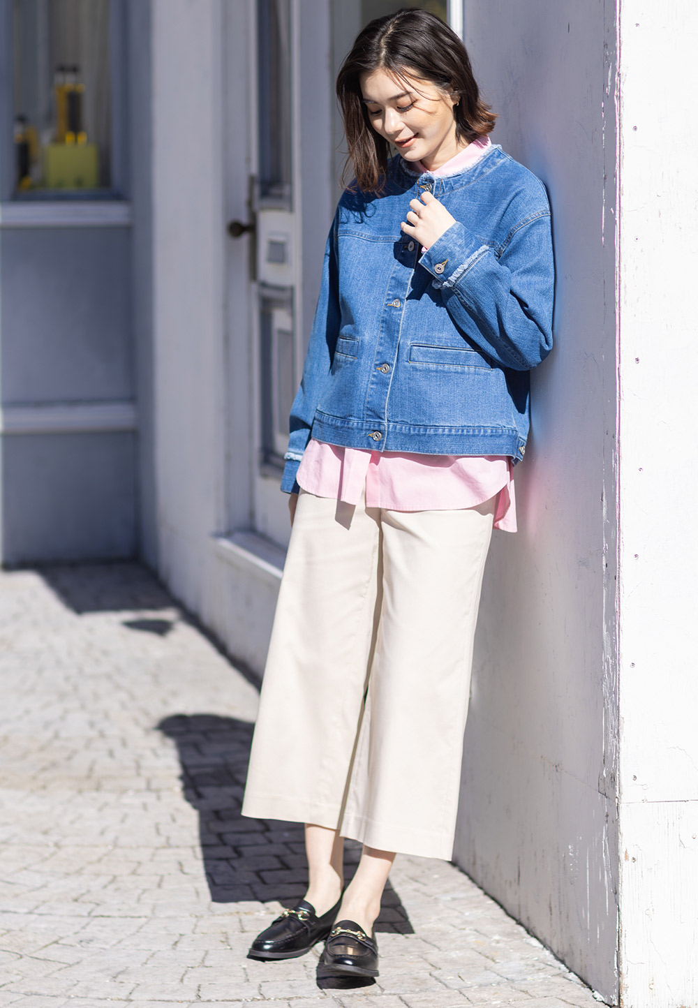 ストレッチクロップドパンツのスタイリング2