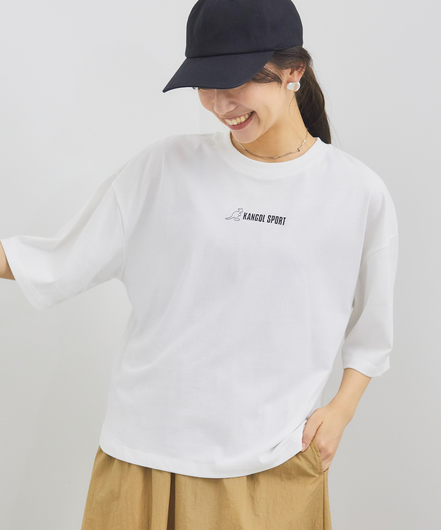 5分袖ロゴTシャツ