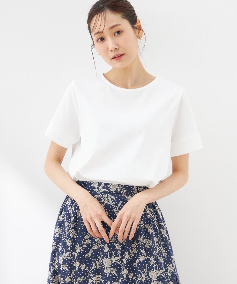 Petit Honfleur【接触冷感・UVカット】タックTシャツ  　¥4,389 （tax in）