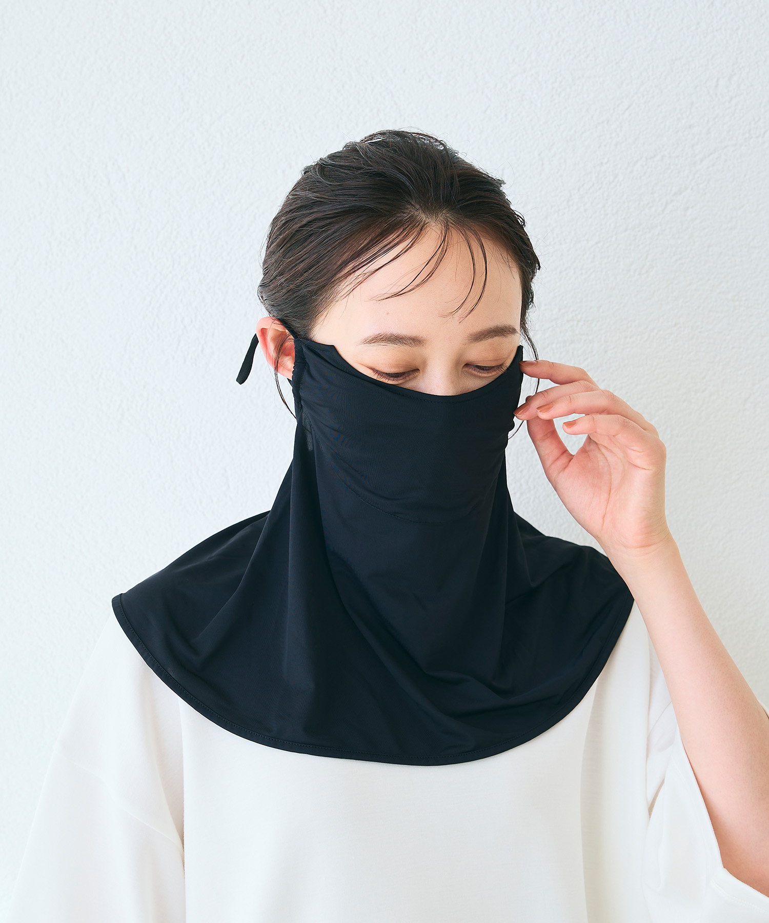 フェイスカバーマスク（強力UVカット99％以上＆UPF50+）¥1,989（税込）