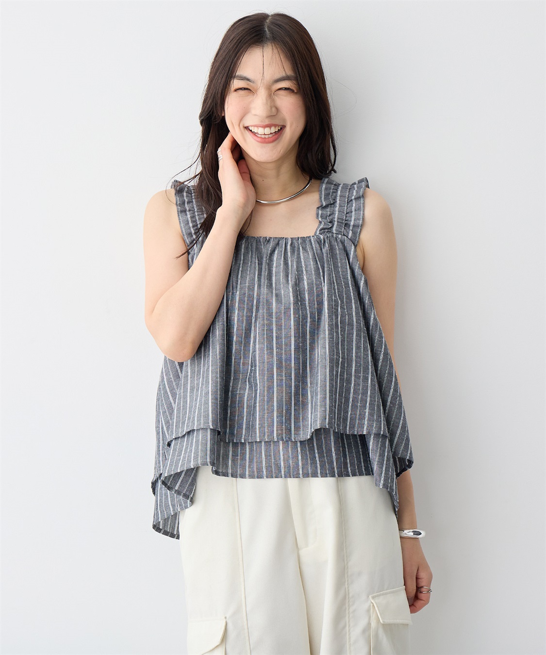 【anyfee/プラスサイズ】肩ギャザーフレアキャミブラウス（UVカット・接触冷感） ¥3,410 （税込）