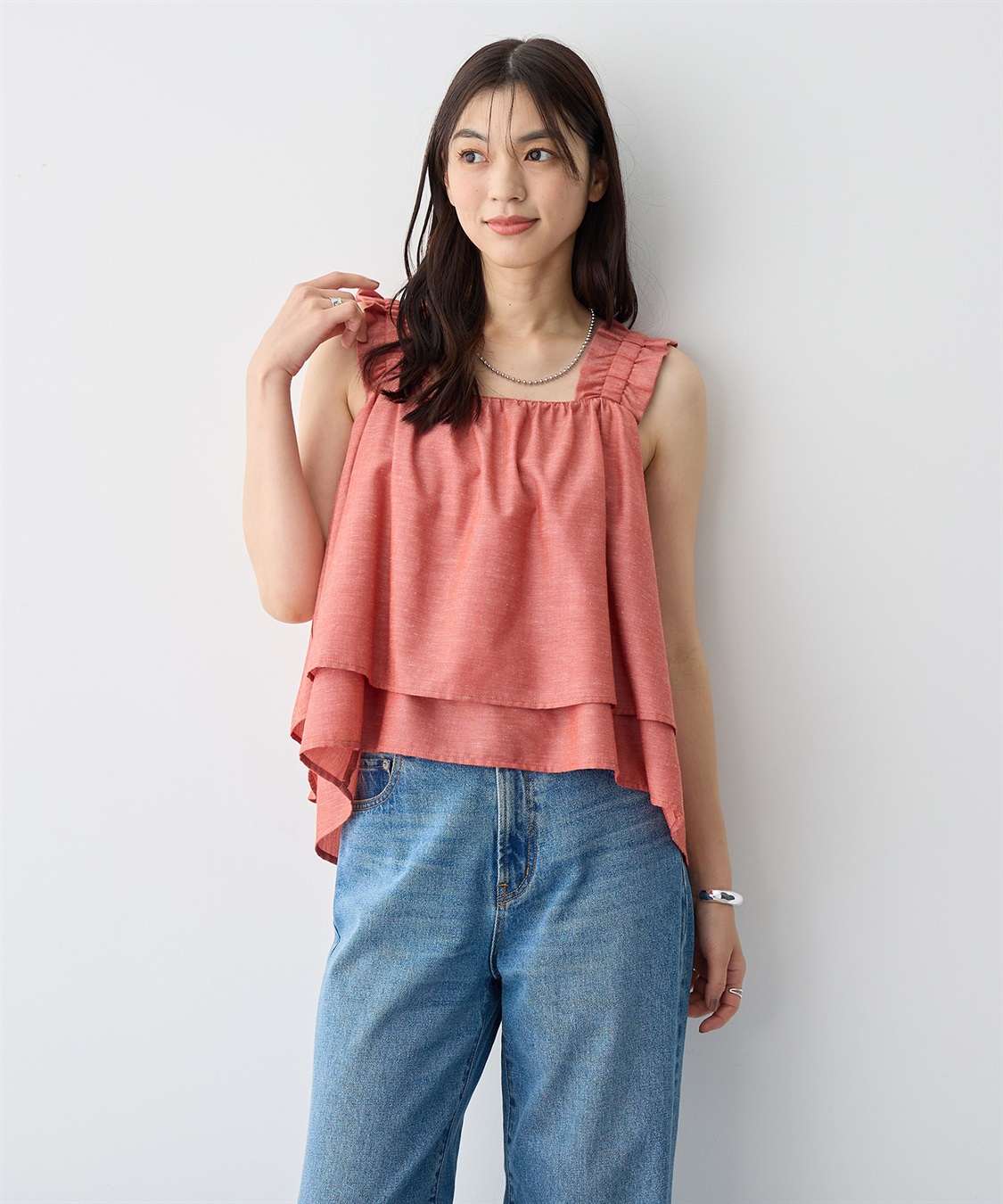 【anyfee/プラスサイズ】肩ギャザーフレアキャミブラウス（UVカット・接触冷感） ¥3,410 （税込）