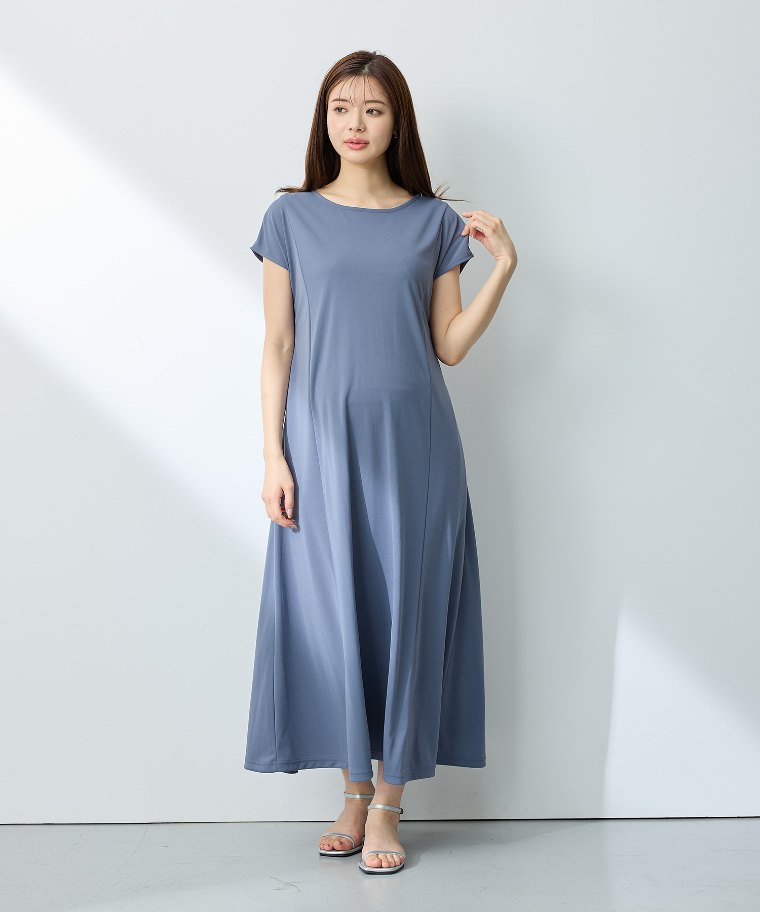 【接触冷感】エステルスムースワンピース ￥4,390（税込）