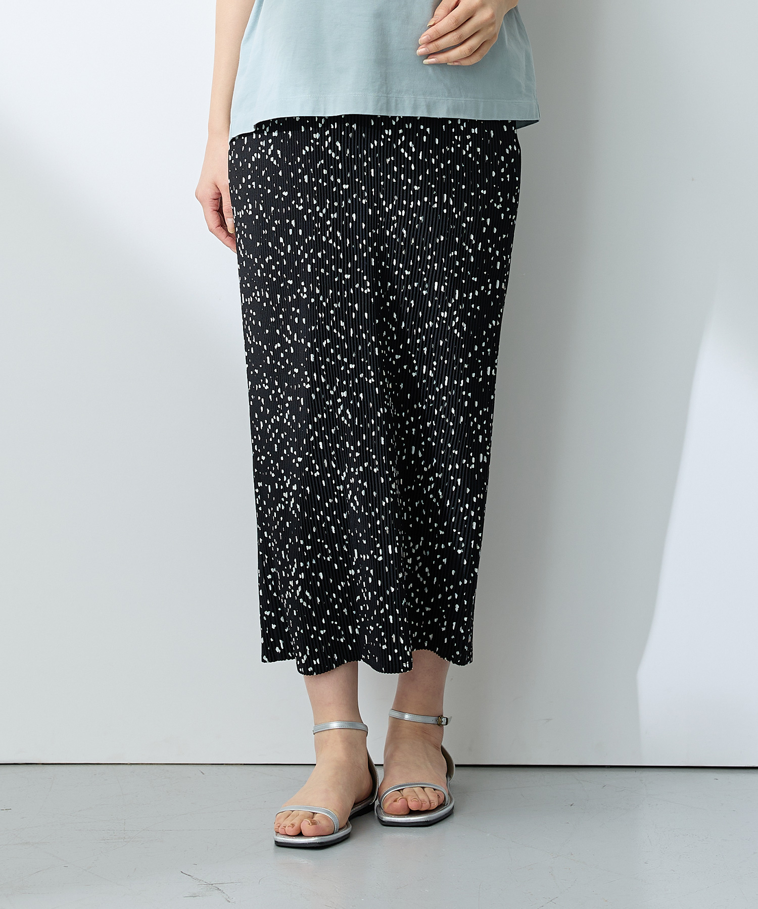 【プリーツ】柄 or 無地のプリーツスカート　¥4,390（税込）