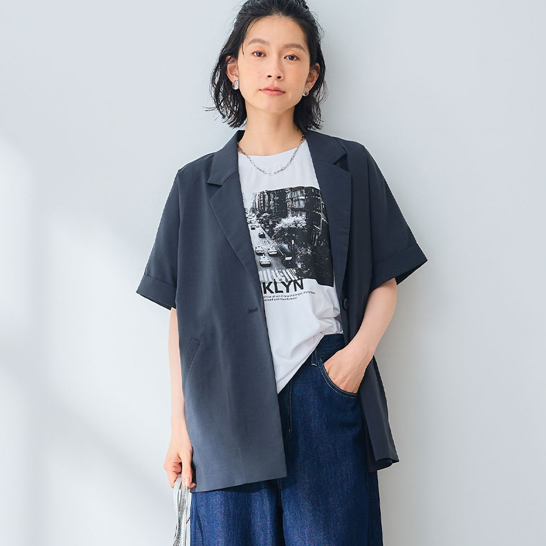 【30代・40代におすすめ】夏本番のオフィスカジュアルコーデとは／ポイントは「通気性」「接触冷感」「速乾」などの機能性
