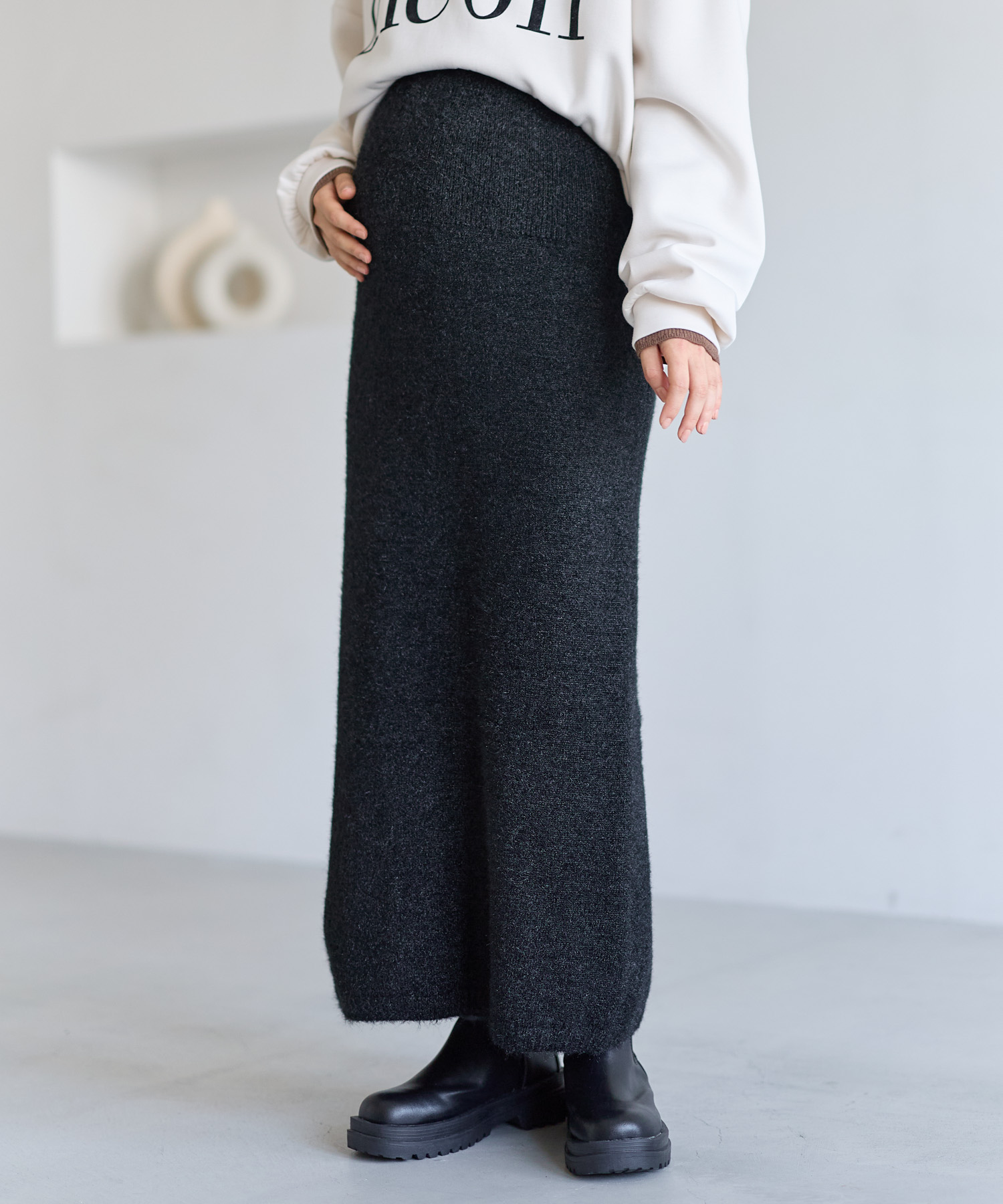 ラメ混シャギーニットスカート　¥4,390 （税込）