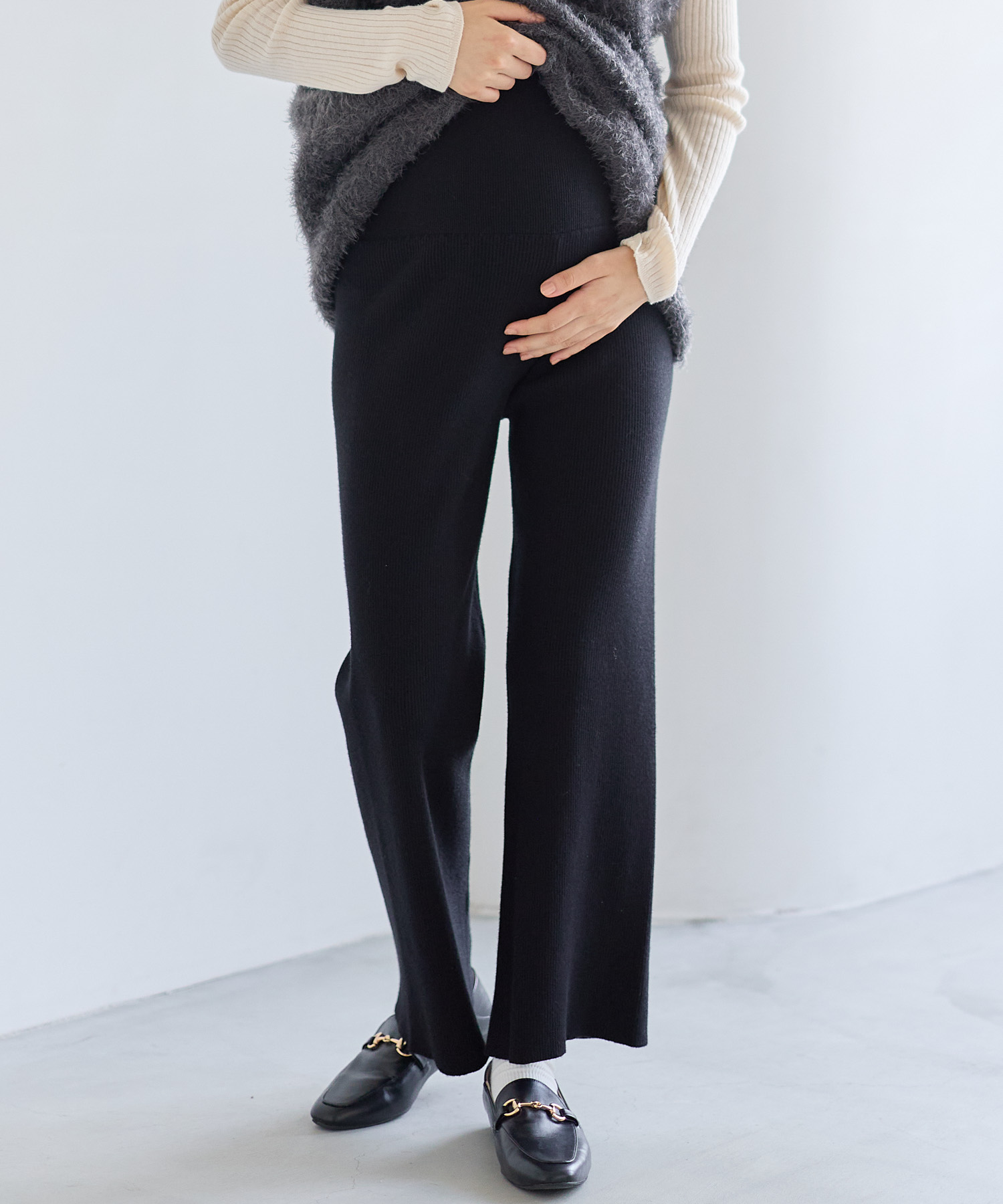 リブニットパンツ（ドローコード付き）¥4,390 （税込）