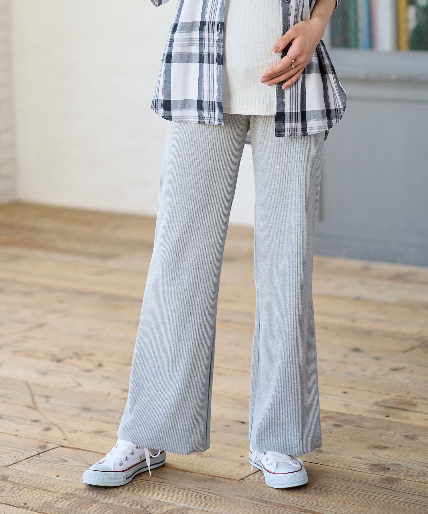 リブストレートパンツ