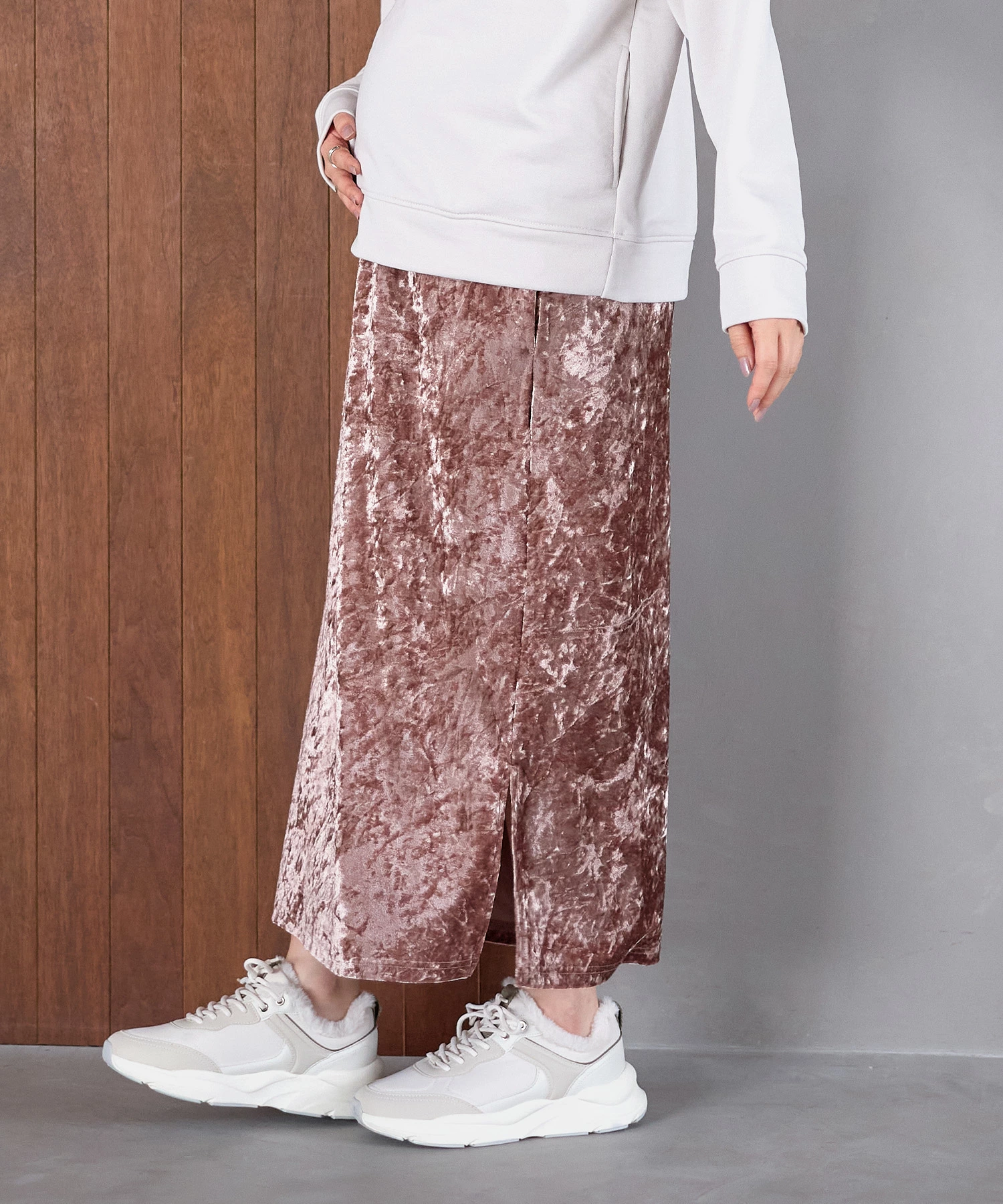 クラッシュベロアナロースカート　¥3,840 （税込）