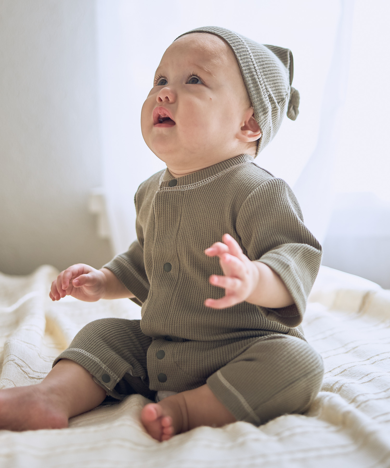 【巾着付き】コットン100％ ワッフルのベビー退院着ロンパース<br>￥4,390（税込）