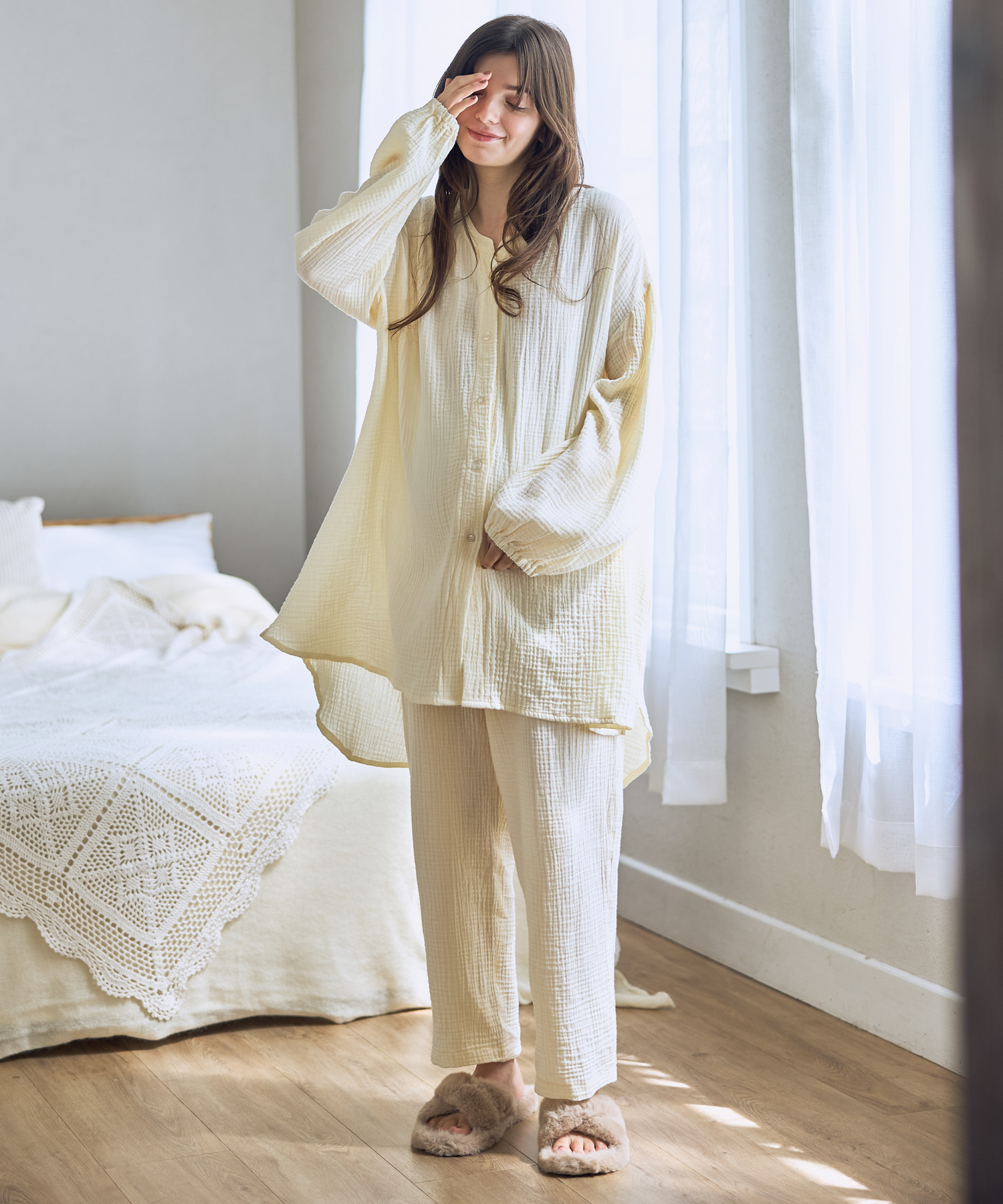 コットン100％  Wガーゼ  ボリューム袖 パジャマ<br>¥5,990（税込）