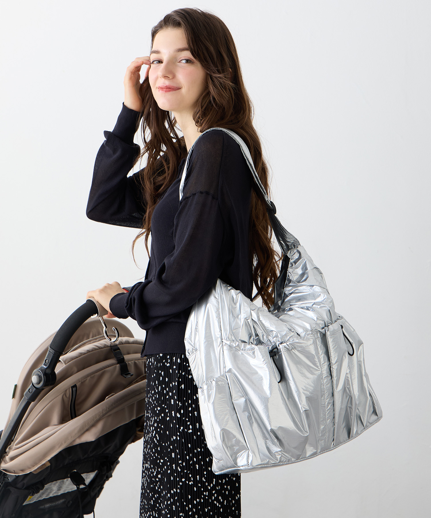 楽ショルPlus マザーズバッグ（W40.5×H38×D12）  ¥6,590 （税込）