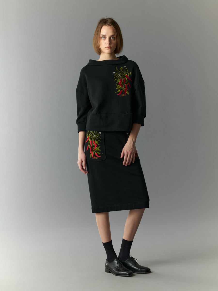 49AV JUNKO SHIMADA 2025AWの服を着用しているモデル画像05