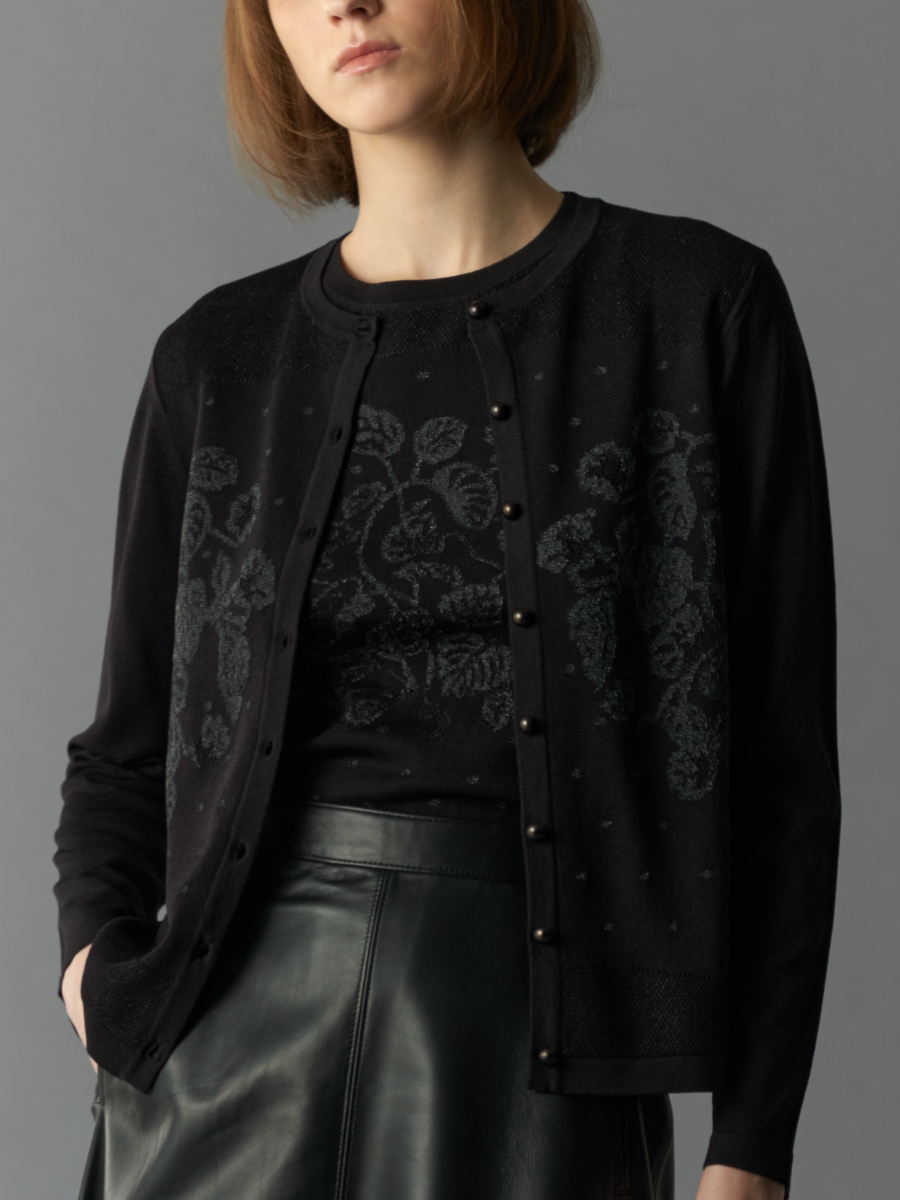 49AV JUNKO SHIMADA 2025AWの服を着用しているモデル画像13