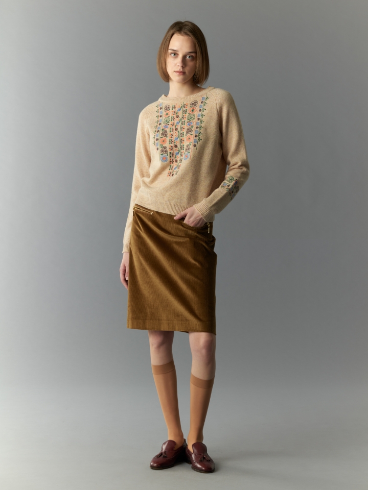 49AV JUNKO SHIMADA 2025AW COLLECTION vol.2 の服を着用しているモデル画像10