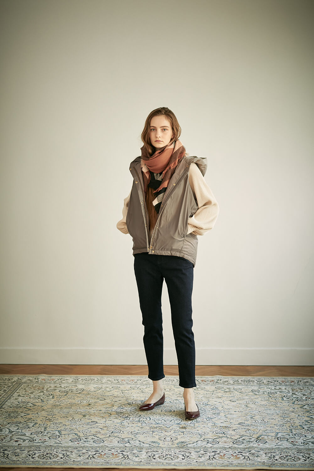 Outer：14,190tax in,Pants：5,489 tax in