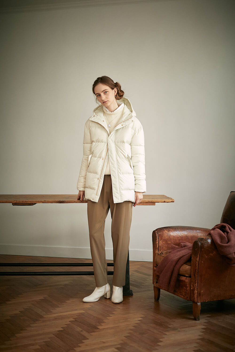 Outer： coming soon…,Pants：4,389 tax in